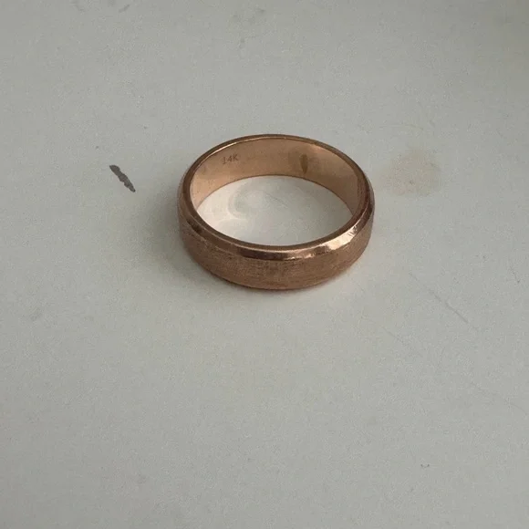 14K Rose Gold Ring - Picture 2 of 5